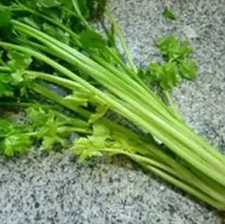 Make Celery with silk step 0