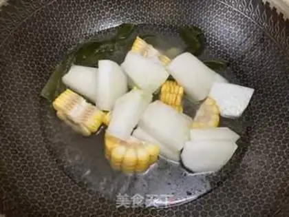 Make Corn melon seaweed soup step 4