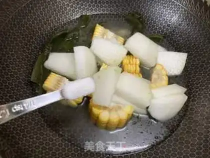 Make Corn melon seaweed soup step 5