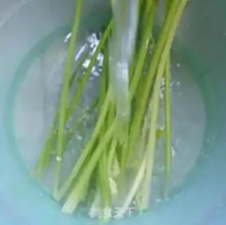 Make Celery with silk step 3
