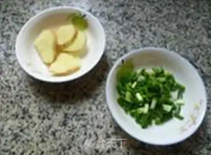 Make Potato pork soup step 2
