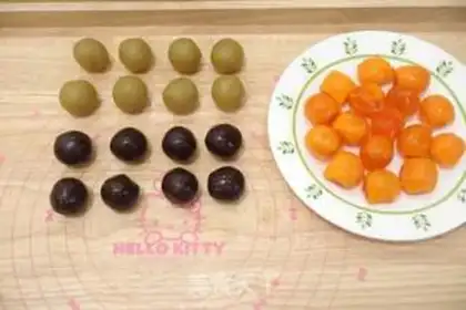 Make White Lotus and Red Bean Sands step 4