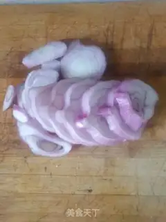 Make Onions and fat cows step 1