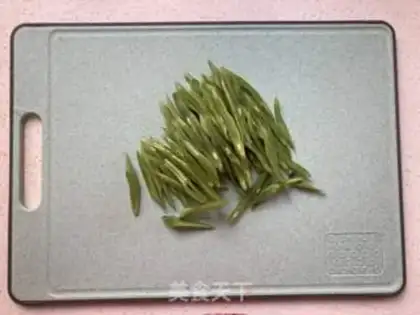 Make Bean-bean twirl step 1