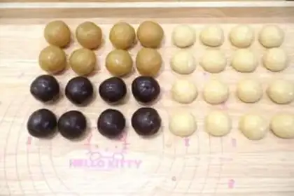 Make White Lotus and Red Bean Sands step 9