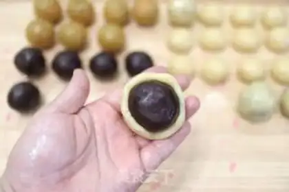 Make White Lotus and Red Bean Sands step 10