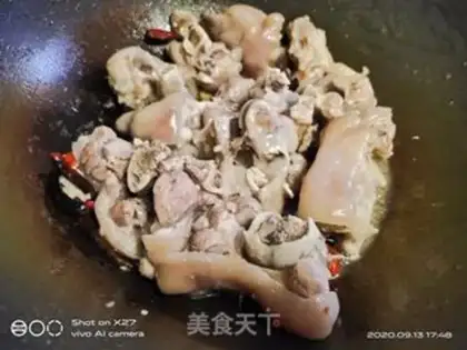 Make Red burning of pigs