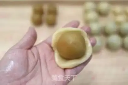 Make White Lotus and Red Bean Sands step 12
