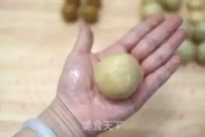 Make White Lotus and Red Bean Sands step 13