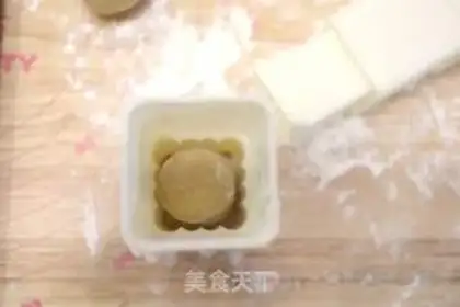 Make White Lotus and Red Bean Sands step 15