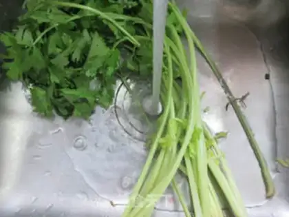Make Shrimp celery step 1