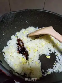 Make Eel egg fried rice step 5