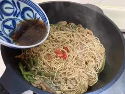 Make Bean-bean twirl step 15