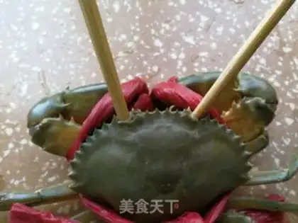 Make Onions of green crabs step 0