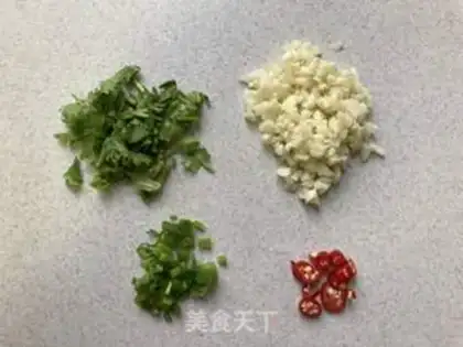Make Frozen needle mushrooms step 1