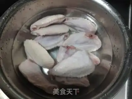 Make Lemon potatoes roast chicken wings step 0