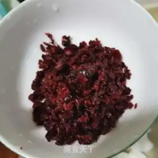 Make Crystal potato chestnut mooncake step 4