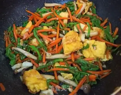Make Pepper carrots, cheese and eggs step 9