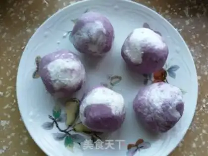 Make Crystal potato chestnut mooncake step 7