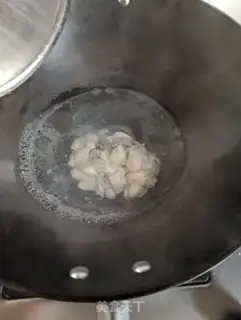 Make Oyster fried eggs step 0