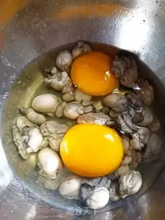 Make Oyster fried eggs step 2