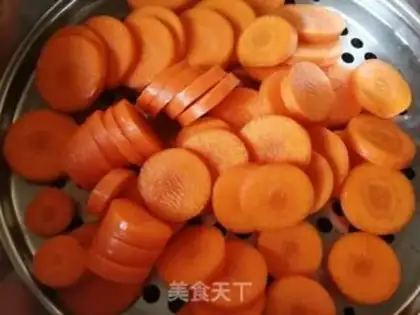 Make Spinach carrot noodles step 0