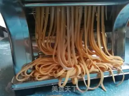 Make Spinach carrot noodles step 8