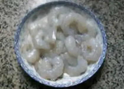 Make Soup for the soy shrimp step 2