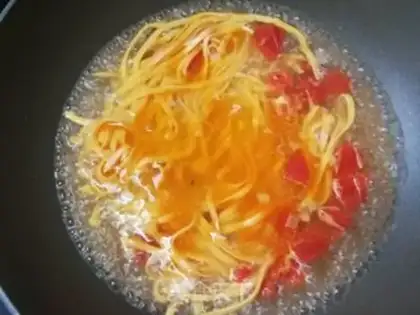 Make Spinach carrot noodles step 16