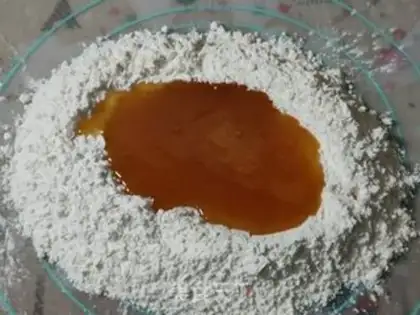 Make Peach-tree mooncake step 3