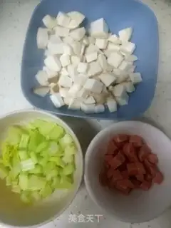 Make Celery fried abalone mushrooms step 0