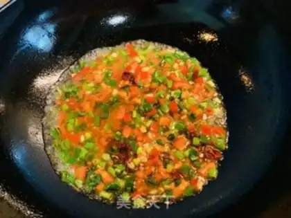Make Pyramid chili onions step 4
