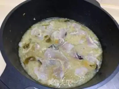 Make The gold soup and sour fish step 5
