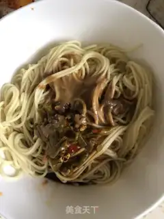 Make Hot dry noodles step 3