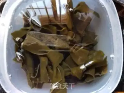 Make Roach seaweed soup step 0
