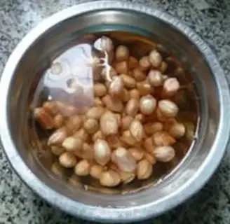 Make Porridge of peanuts step 1