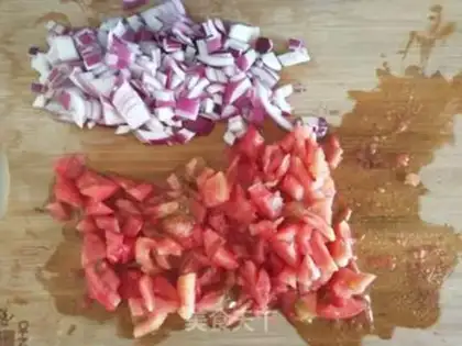 Make Tomato pepper chicken chest step 1