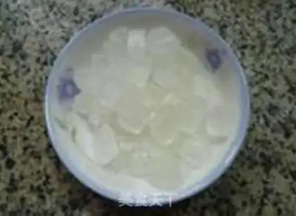 Make Porridge of rice for the flower beans step 3