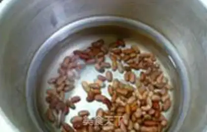 Make Porridge of rice for the flower beans step 7