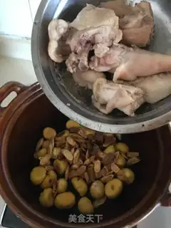 Make The chicken with the chestnuts step 5