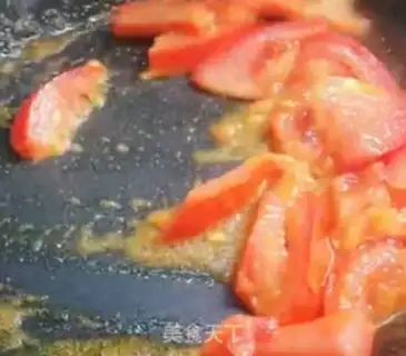 Make Tomato fried meat step 1