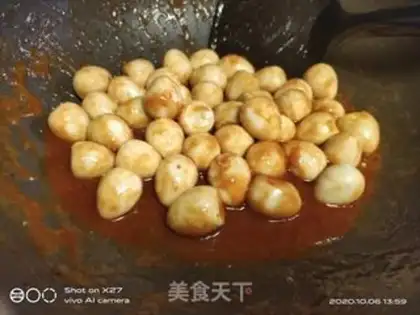 Make Tomato juice quail eggs step 4