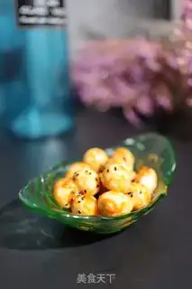 Make Tomato juice quail eggs step 5