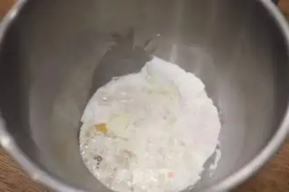 Make Cheese almond double-coloured toast step 1