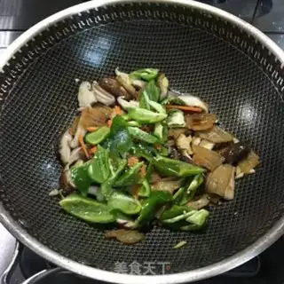 Make Five flowers, fried mushrooms step 5