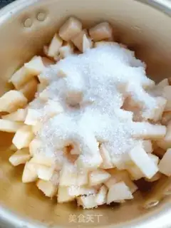 Make Caramel apple flip cake step 1