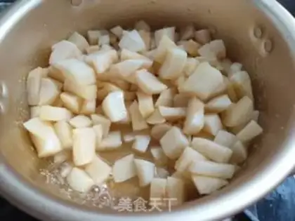Make Caramel apple flip cake step 2
