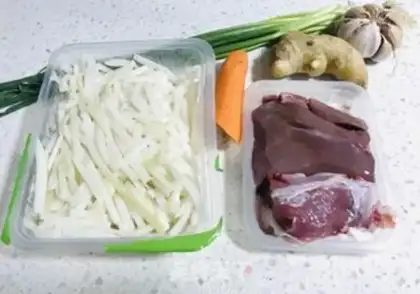 Make Pork liver and thin meat step 0