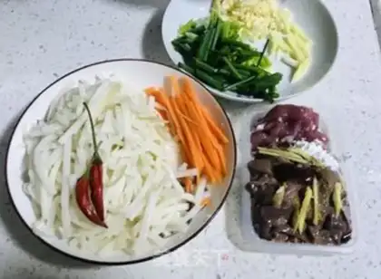 Make Pork liver and thin meat step 1