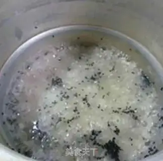 Make Black sesame rice congee step 9